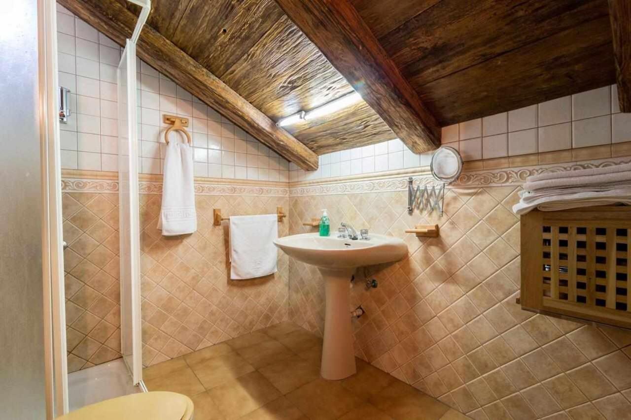 Casa Rural La Del Alba Seria Argamasilla De Alba ภายนอก รูปภาพ